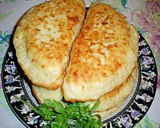 Сырные лепешки с мясом
