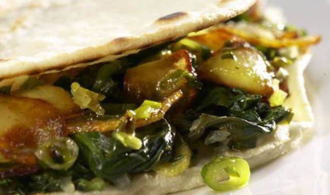 Восточные лепешки с двойной начинкой