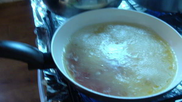 куриные маффины с грибами и винным соусом