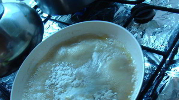 куриные маффины с грибами и винным соусом