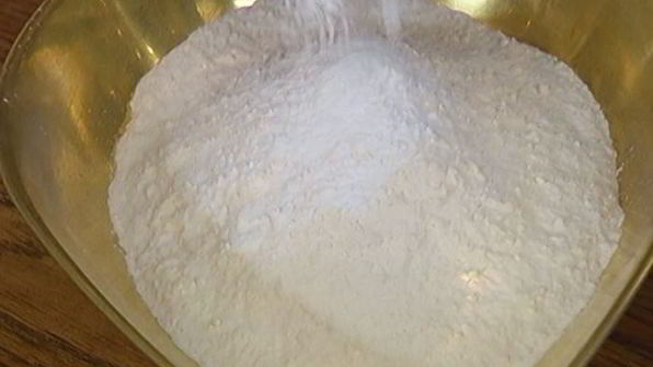 летние фруктово-ягодные маффины с белым шоколадом