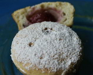 Маффины с горьким шоколадом и вишней