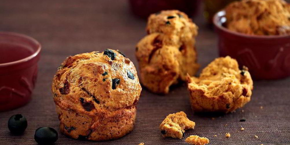 Рецепт маффинов с маслинами и вялеными помидорами