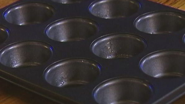 маффины с замороженной черникой и миндалем