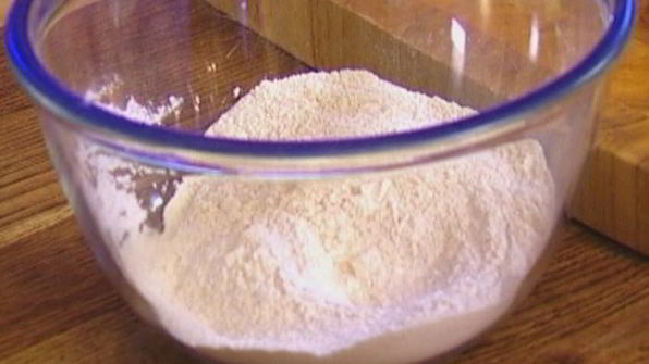 маффины со свежей малиной и миндальной корочкой