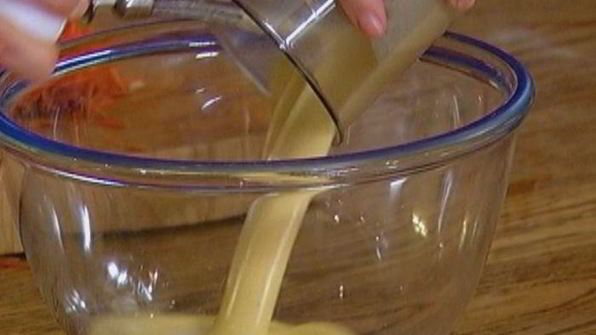 морковные маффины с грецкими орехами