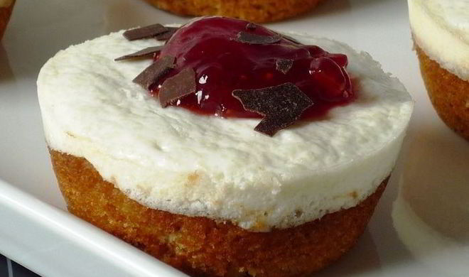 Полезные фруктово-творожные маффины