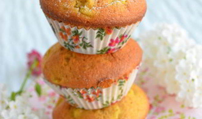 Ревенные маффины с тыквенным пюре