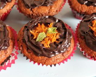 Шоколадно-апельсиновые маффины с шоколадным ганашем