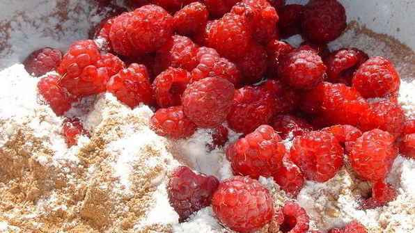 шоколадно-малиновые маффины