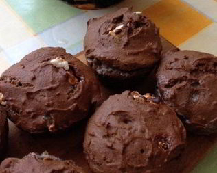 Шоколадные маффины из гречневой муки с бананами