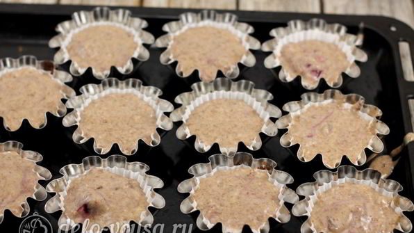 шоколадные маффины с вишней