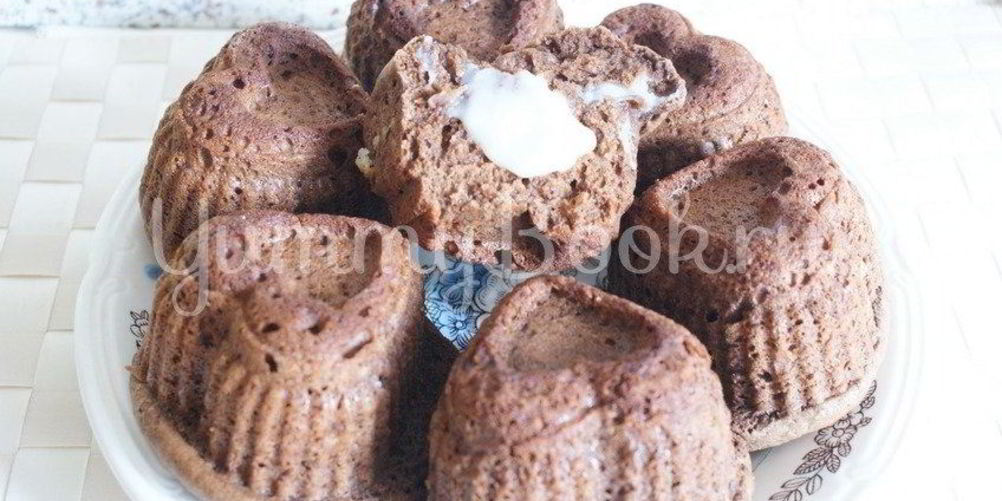 Рецепт шоколадных маффинов с заварным кремом