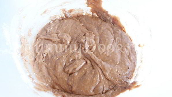 шоколадные маффины с заварным кремом