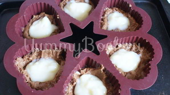 шоколадные маффины с заварным кремом