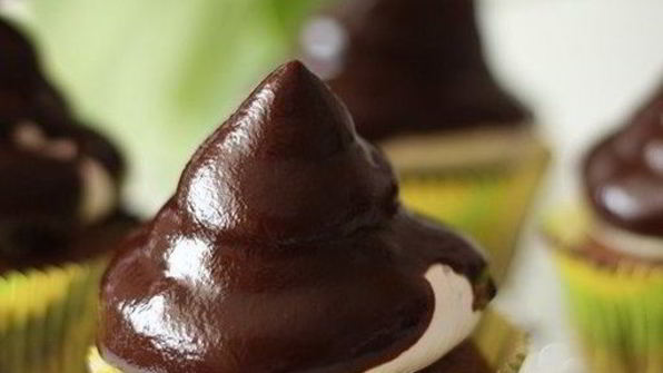 шоколадные маффины с зефирным кремом