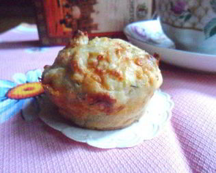 Сырные маффины с зеленью