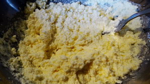 творожные маффины с кусочками банана и киви божественная нежность