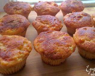 Яблочные маффины с корицей