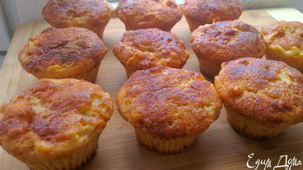 Яблочные маффины с корицей