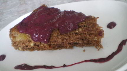 Ежевично-творожный соус к шоколадному маннику