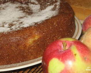 Манник с яблоками в мультиварке