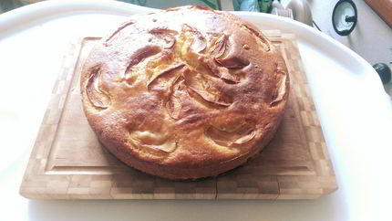 Манник с яблоками