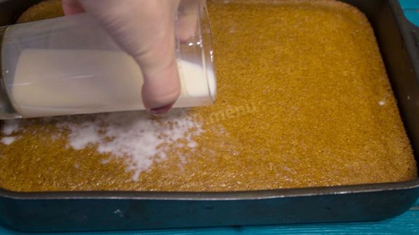 мокрый манник на кефире