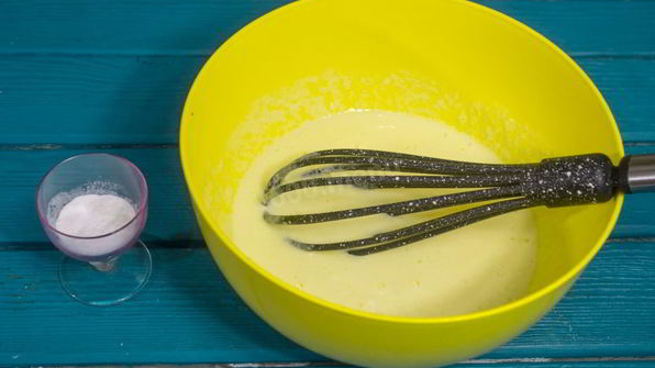 мокрый манник на кефире