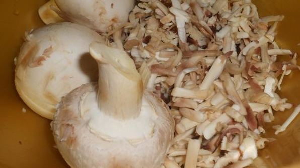 кабачковые оладушки с грибами