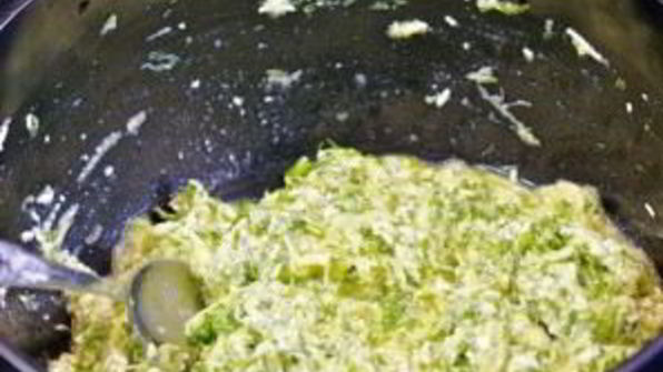 кабачковые оладьи с козьим сыром