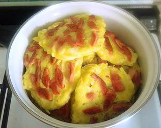 Кабачковые оладьи с сосисками