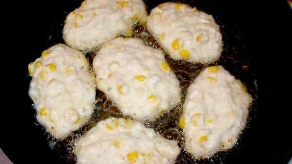 кукурузные оладьи с курицей
