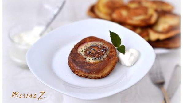 медовые оладьи с яблоком