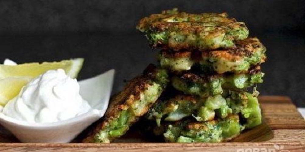 Рецепт оладий из брокколи и цветной капусты