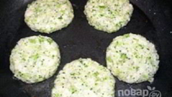 оладьи из брокколи и цветной капусты