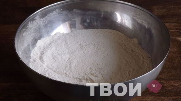 оладьи на сыворотке с черникой