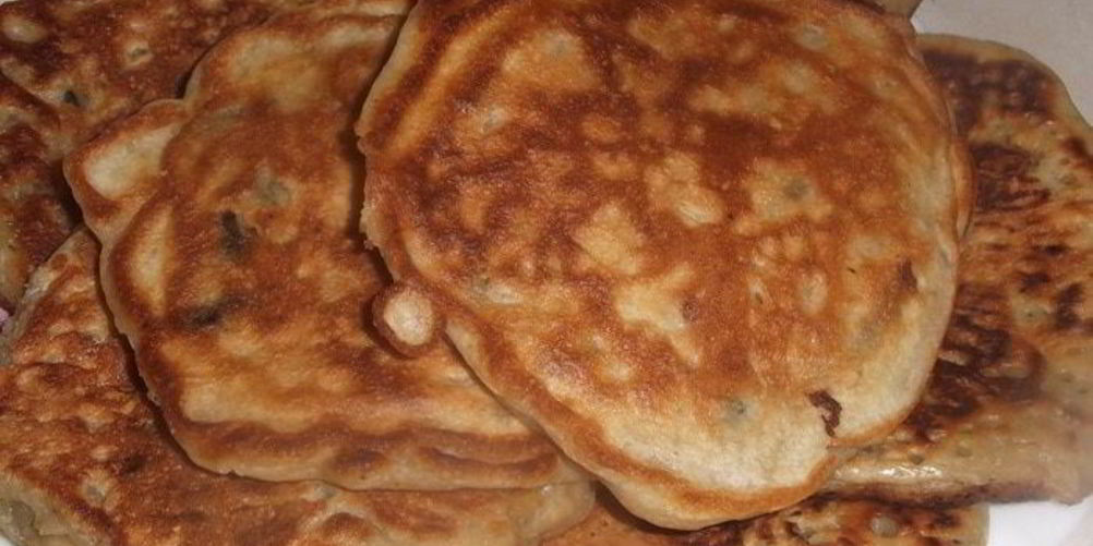 Рецепт оладий с чесноком и баклажаном