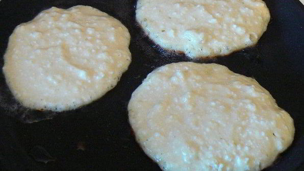 оладьи с кукурузной мукой и творогом