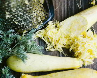 Простые оладьи из кабачков