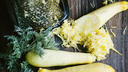 Простые оладьи из кабачков