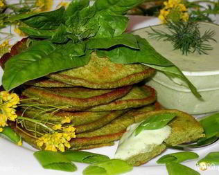 Шпинатные оладьи с брынзой