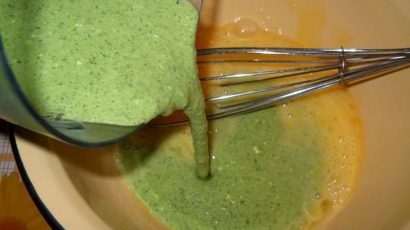 шпинатные оладьи с брынзой