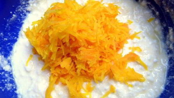 тыквенные оладьи на твороге