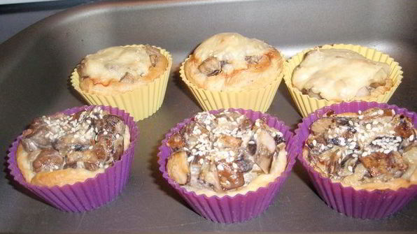 открытые слойки с подосиновиками