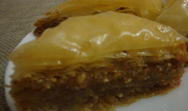 Пахлава с медом и лимонным соком