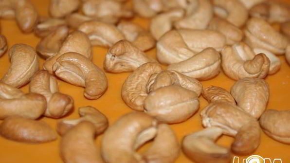 бискотти с вяленой клюквой и орехами кешью