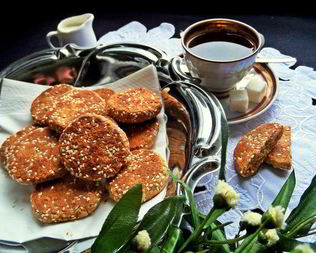 Кунжутное печенье на жареной муке