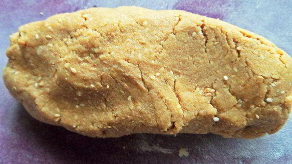 кунжутное печенье на жареной муке