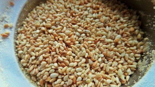 кунжутное печенье на жареной муке